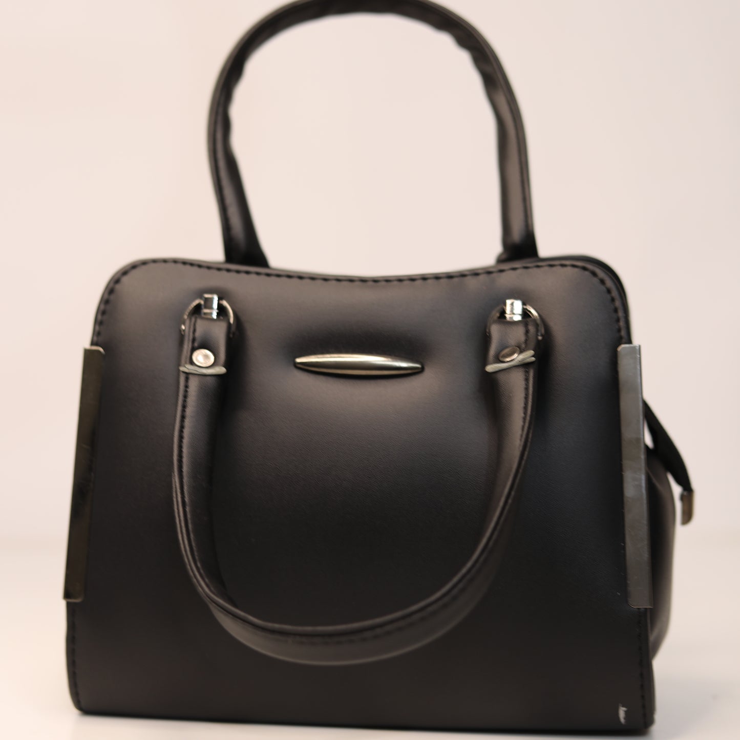 Black Premium Satchel Handbag – Structured Everyday Essential
