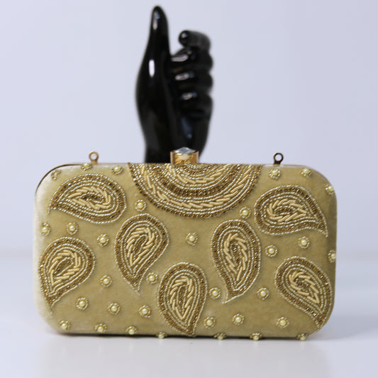 Golden Embroidered Clutch – Luxury Party & Wedding Bag