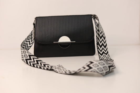 Black Crossbody Handbag with Geometric Strap