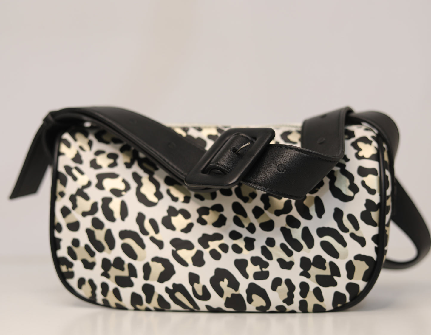 Black Quilted Crossbody Bag – Classic & Versatile